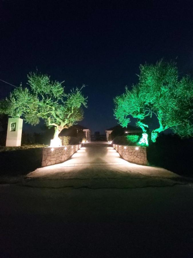 Madini Luxury With Private Heated Pool *
